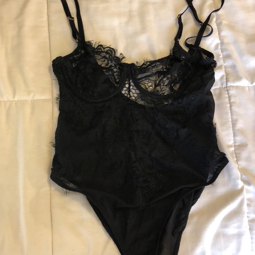 Lingerie bodysuit